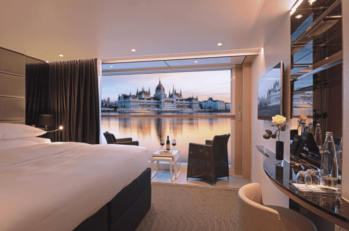 Deluxe Balcony Suite